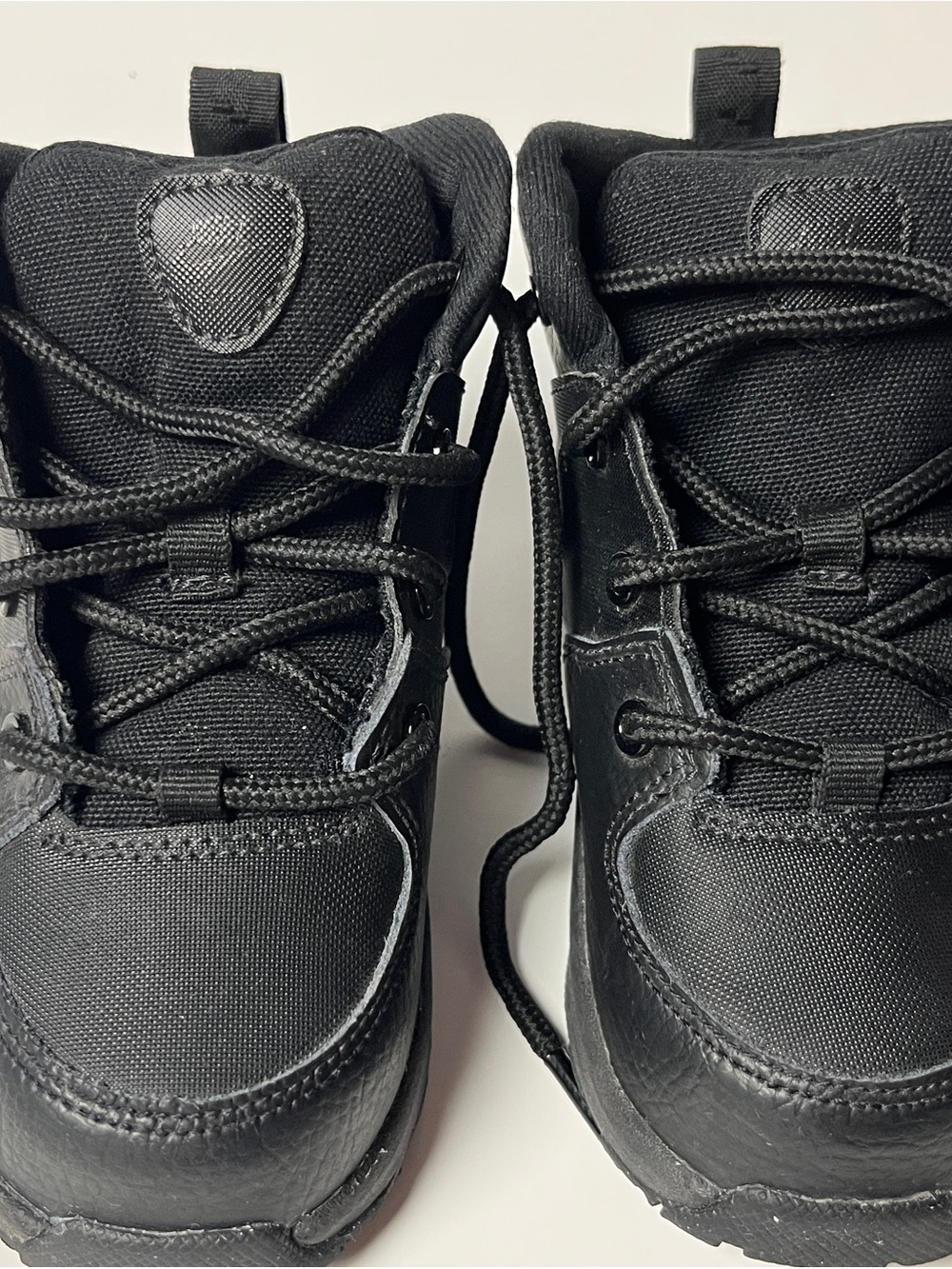 Kids Toddler Sz 8 Nike Black Lace-Up Outdoor Boots
